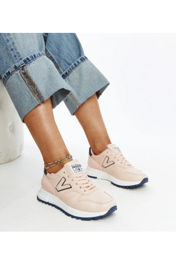 Olonio roosad sneakerid...