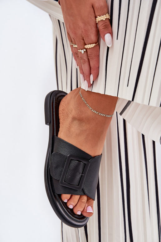 Plätud naturaalsest nahast Pealiste omad neetide ja pandlaga D&A SJ2302-01 msuud