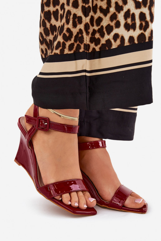 Lakitud sandaalid Kiilu peal bordoo-värvi Vliraya