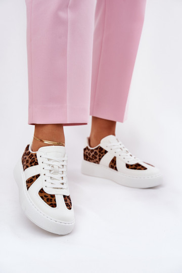 Sneakers tüüpi jalanõud Pealiste omad ja mustriga platvormiga valget värvi Pealtivira