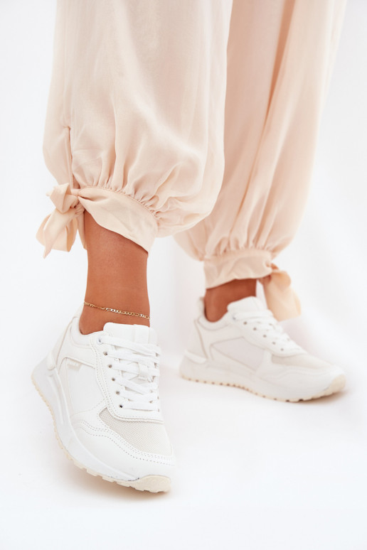 spordijalatsid Pealiste omad valget värvi Laaksona