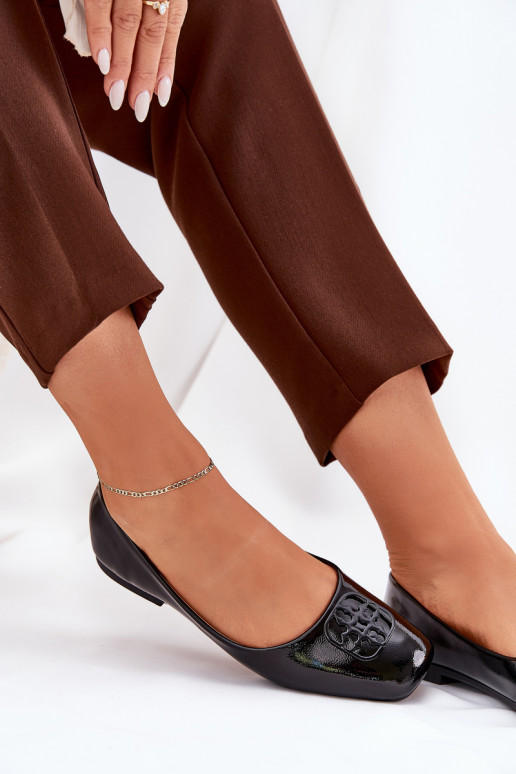 Laque Elegantsed Baleriinad Pealiste omad Koos Ornate Detalem Vinceza 17377 msuud