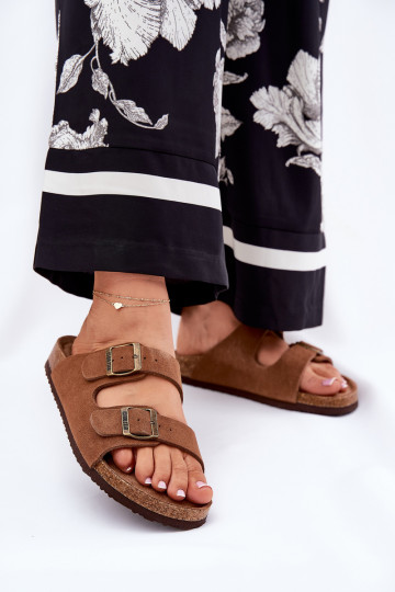 naiste seemisnahksed sussid neetide ja pandlaga Big Star RR274A394 pruunid värvi