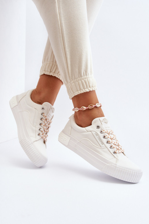 Pealistesaapad Lee Cooper LCIN-24-31-2170 valget värvi Pealistesaapad Lee Cooper LCIN-24-31-2170 valget värvi