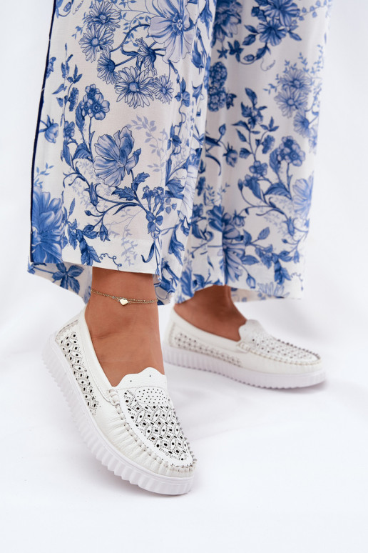 Pealhk naiste mokassiinid Ažuurse mustriga Vinceza 88028 valget värvi Pealhk naiste mokassiinid Ažuurse mustriga Vinceza 88028 valget värvi