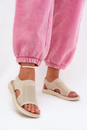 Naistele sportlikud sandaalid