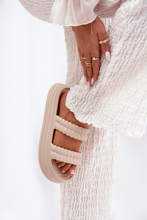 Kerged rannaplätud Valgus naiste plätud platvormiga S.Barski ZK51-001 beeži värvi Kerged rannaplätud Valgus naiste plätud platvormiga S.Barski ZK51-001 beeži värvi