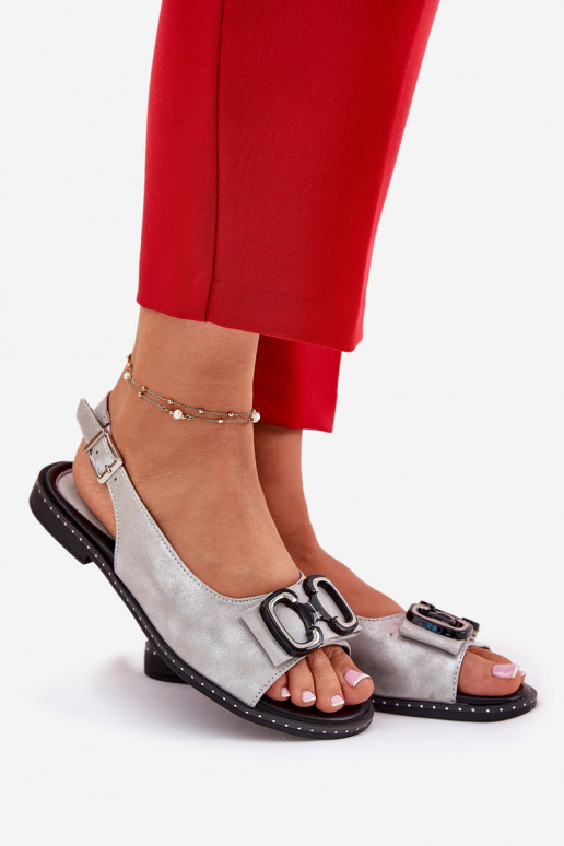 Sellel ondalad sandaalid kaunistustega Eko Pealhk Hõbedat värvi Lilria Sellel ondalad sandaalid kaunistustega Eko Pealhk Hõbedat värvi Lilria