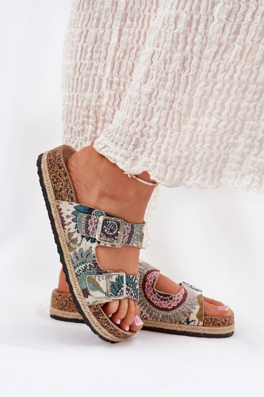 Mustriline naiste plätud Korkosissea platvormil neetide ja pandlaga Lee Cooper LCIN-25-35-3483L Mitmevärvilised Mustriline naiste plätud Korkosissea platvormil neetide ja pandlaga Lee Cooper LCIN-25-35-3483L Mitmevärvilised