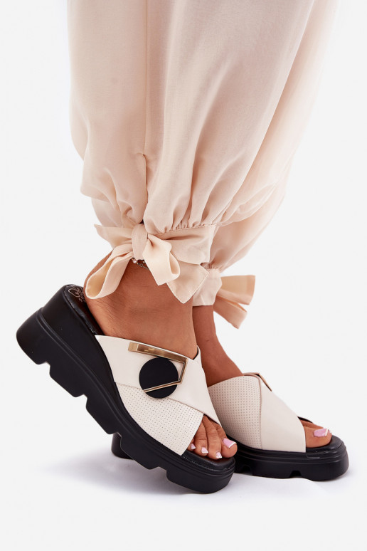 Elegantsed Plätud naturaalsest nahast Pealiste omad Kiilu peal kaunistustega Artiker 56C1585 beeži värvi