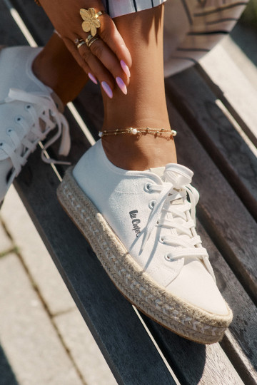 Vabaaja jalanõud nööridega Lee Cooper LCIN-25-44-3217 valge 2