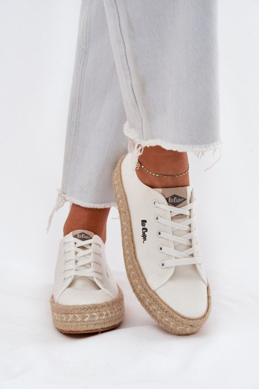 Vabaaja jalanõud nööridega Lee Cooper LCIN-25-44-3217 valge