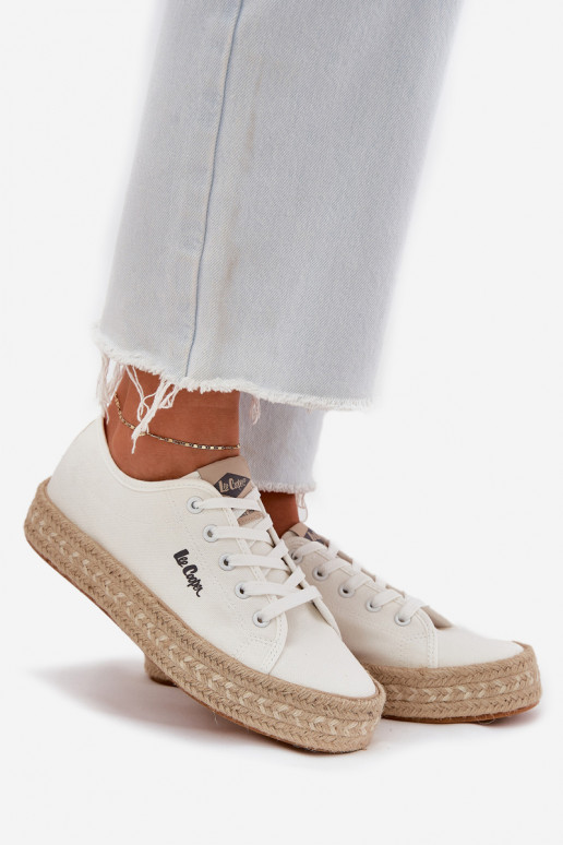 Vabaaja jalanõud nööridega Lee Cooper LCIN-25-44-3217 valge