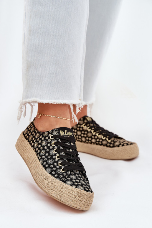 Kudumisega vabaaja jalanõud platvormiga Lee Cooper LCIN-25-08-3647L must
