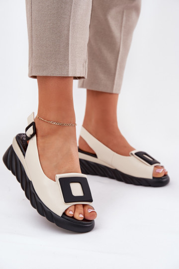 Pealistesandaalid Pealiste omad Kiilu peal dekoratsiooniga Artiker 56C1570 beeži värvi