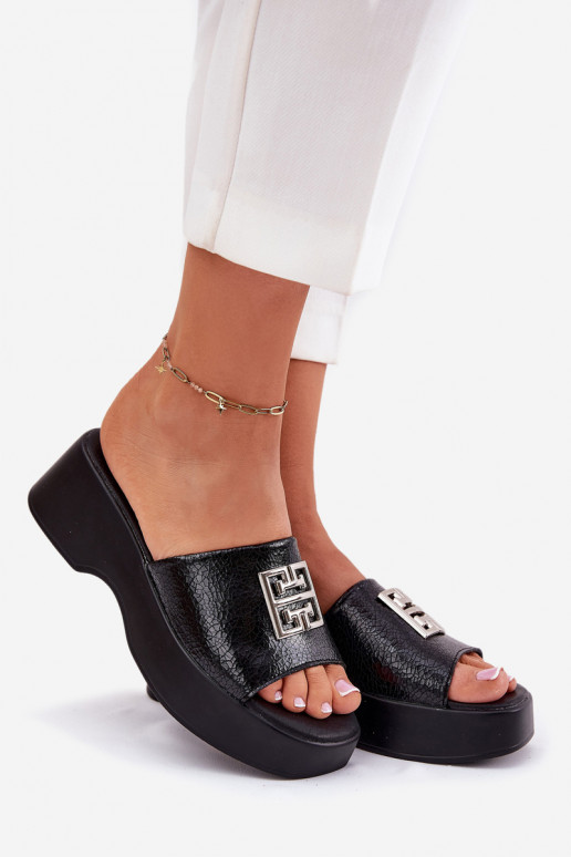 Plätud naturaalsest nahast Pealiste omad kaunistustega Vinceza 79526 msuud Plätud naturaalsest nahast Pealiste omad kaunistustega Vinceza 79526 msuud