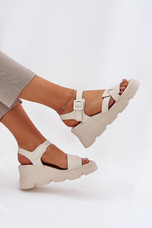 Pealistesandaalid Pealiste omad Kiilu peal Artiker 54C1624 beeži värvi