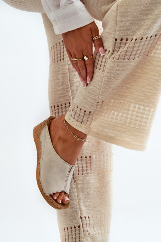 Mugavad naistesussid Kiilu peal Inblu NG000002 beeži värvi