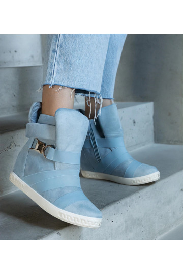 Sinised sportlikud...