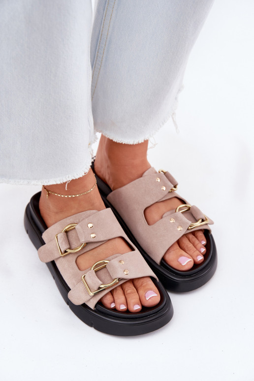 naiste seemisnahksed sussid Koos Ornatei neetide ja pandlagami Big Star RR274659 Heleroosat värvi