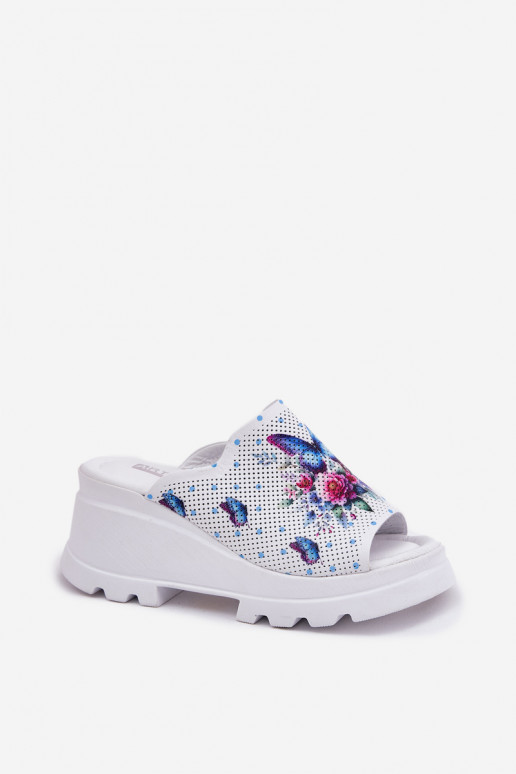 Plätud naturaalsest nahast Pealiste omad Kiilu peal Artiker 56C0428 valget värvi