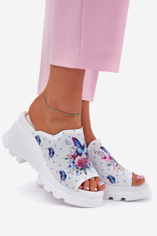 Plätud naturaalsest nahast Pealiste omad Kiilu peal Artiker 56C0428 valget värvi