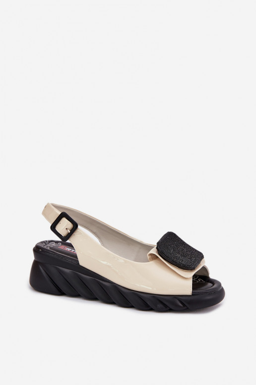 Pealhk Lakitud sandaalid Kiilu peal dekoratsiooniga Artiker 56C1567 beeži värvi