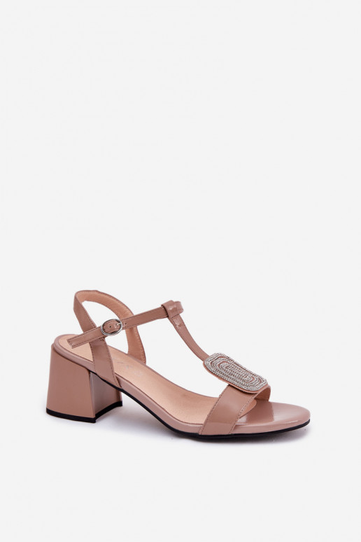 Pealhk Lakitud sandaalid kõrge jämeda kontsaga kaunistustega Vinceza 91134 beeži värvi