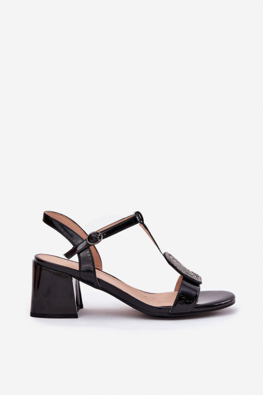 Pealhk Lakitud sandaalid kõrge jämeda kontsaga kaunistustega Vinceza 91134 msuud