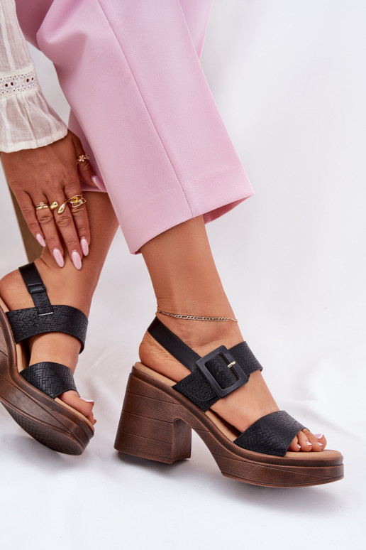 Pealistesandaalid Sellel onssiivsetel kontsadel Ja platvorm Vinceza 17387 msuud