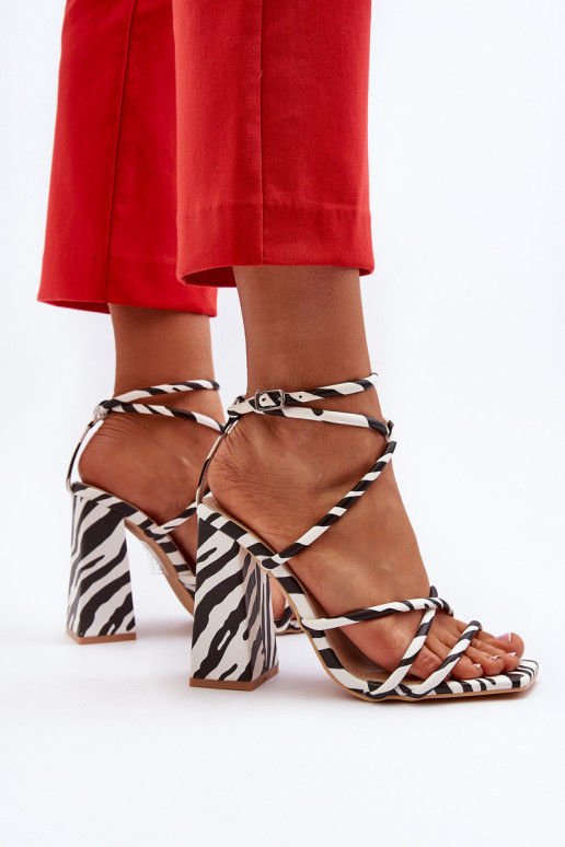 Moekad Elegantsed kõrge kontsaga sandaalid Valget-msuud Josette