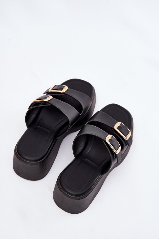 naiste plätud Kiilu peal Ja platvorm neetide ja pandlaga msuud Nitarelia