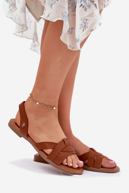 Sellel ondalad sandaalid eko-nahast pruunid värvi Illoria Sellel ondalad sandaalid eko-nahast pruunid värvi Illoria