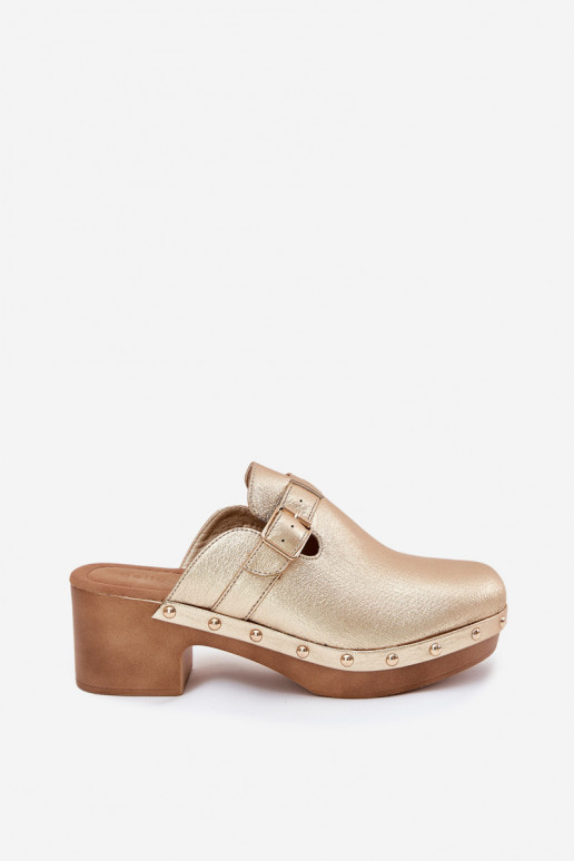 Sussid Puukingad Pealiste omad kõrge jämeda kontsaga neetide ja pandlaga Kuldset värvi Veldexina Sussid Puukingad Pealiste omad kõrge jämeda kontsaga neetide ja pandlaga Kuldset värvi Veldexina