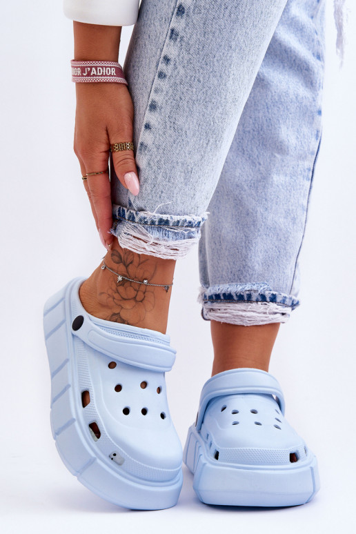 Sussid platvormiga Helesinine Beckett