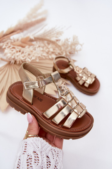 Laste sandaalid kaunistustega kuldne