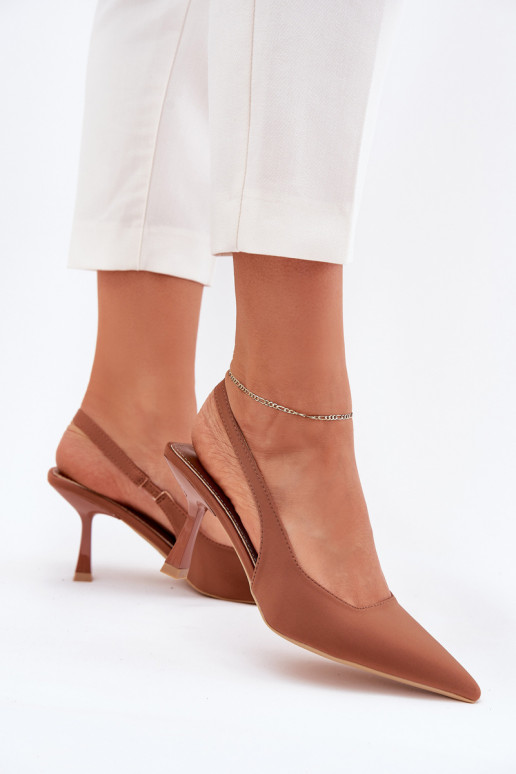 Pealistesandaalid kõrge jämeda kontsaga pruunid värvi Lunira