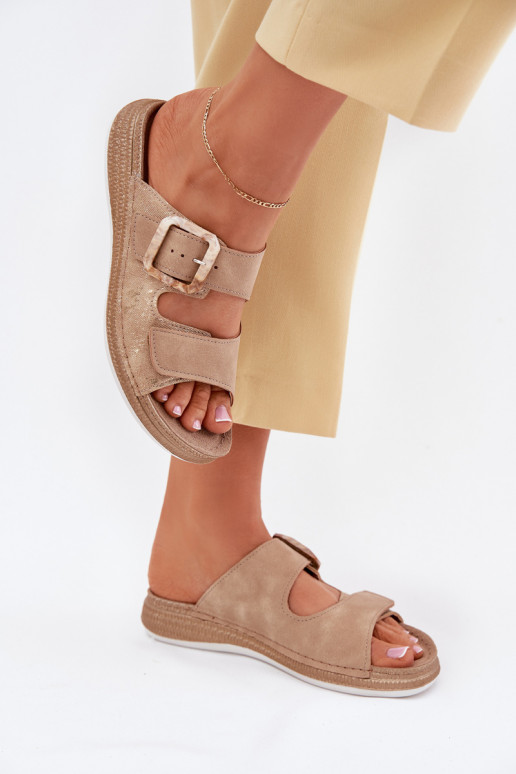 naiste plätud neetide ja pandlaga I su limpančiais užsegimaisem INBLU MK000013 beeži värvi naiste plätud neetide ja pandlaga I su limpančiais užsegimaisem INBLU MK000013 beeži värvi