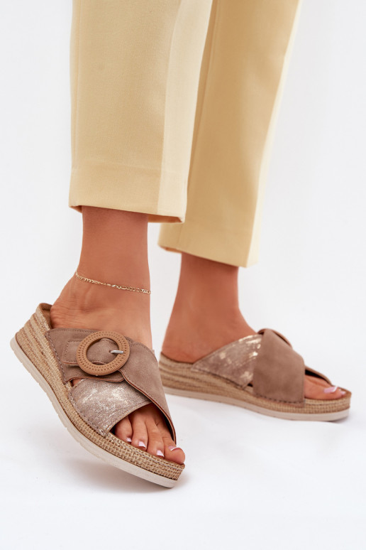 naiste plätud Kiilu peal kaunistustega neetide ja pandlaga Inblu RV000012 pruunid värvi naiste plätud Kiilu peal kaunistustega neetide ja pandlaga Inblu RV000012 pruunid värvi