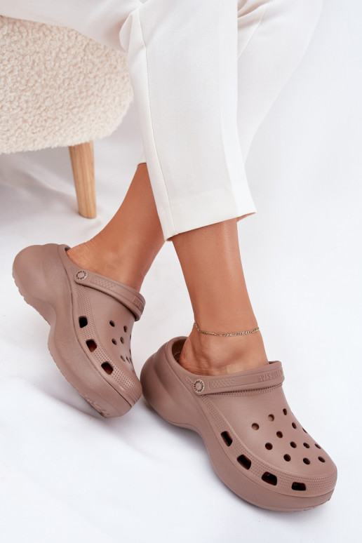 Kerged rannaplätud naiste plätud Sellel onssiivsel tallal Big Star RR274A121 beeži värvi