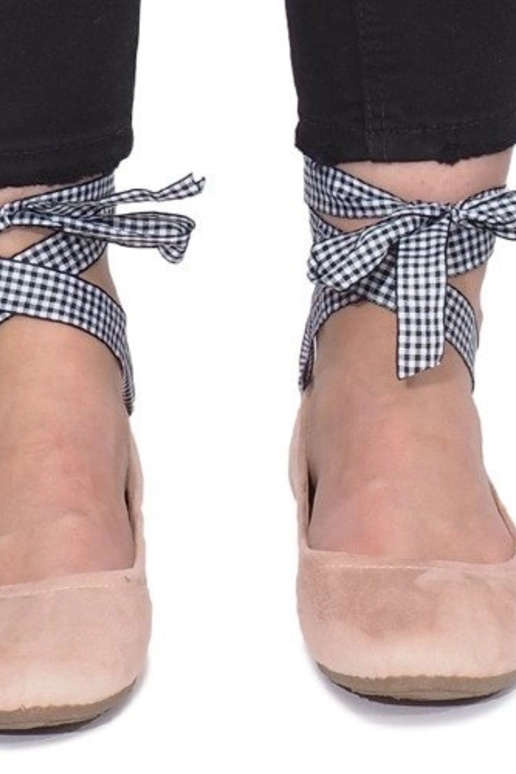 Mustad kingad pärlitega, 588C-12A