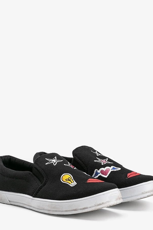 Mustad kangast kingad...