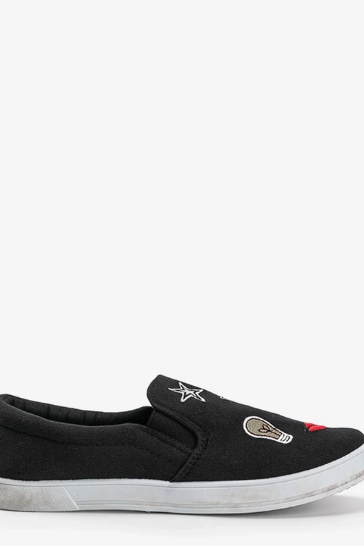 Mustad kangast kingad...