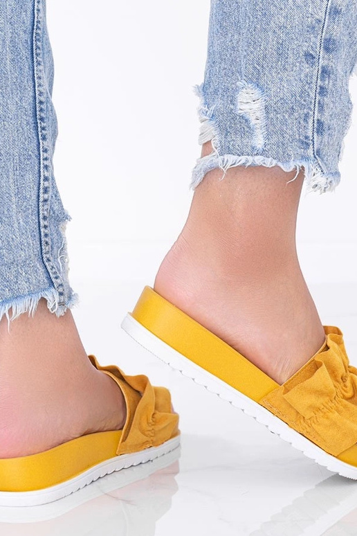 Sinise värvi sandaalid volangidega,...