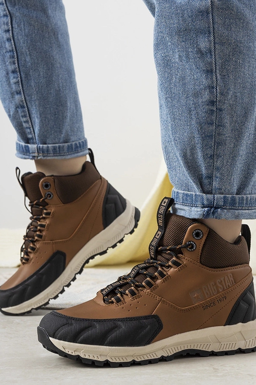 Pruunid Big Star Ivanna matkajalatsid Pruunid Big Star Ivanna matkajalatsid