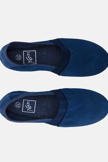 Tumedalt sinised laste... 2