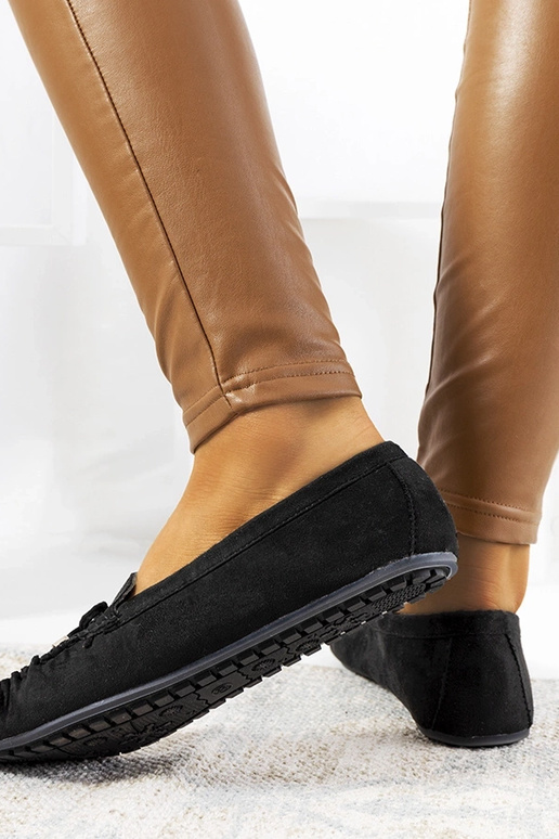 Mustad mokasiinid, „Shannon"