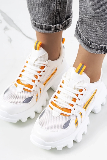 Bernier naiste valged tossud 2