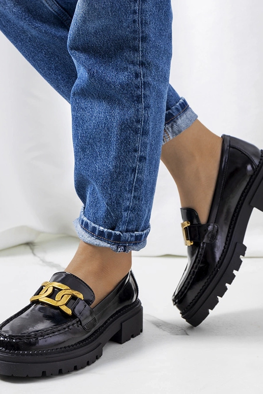 Mustad mokasiinid kõrgel tallal,...