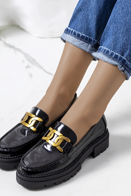 Mustad mokasiinid kõrgel tallal,...